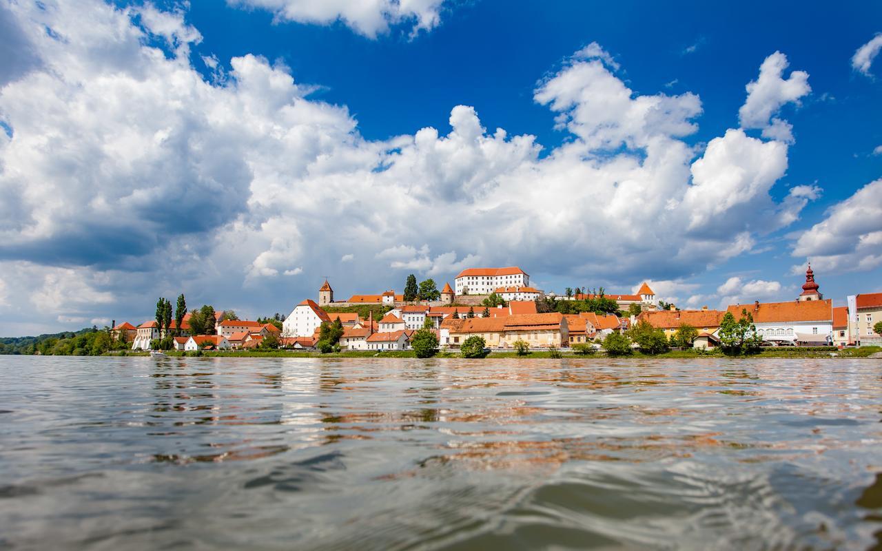 Hotel Pomaranca Ptuj Exterior photo